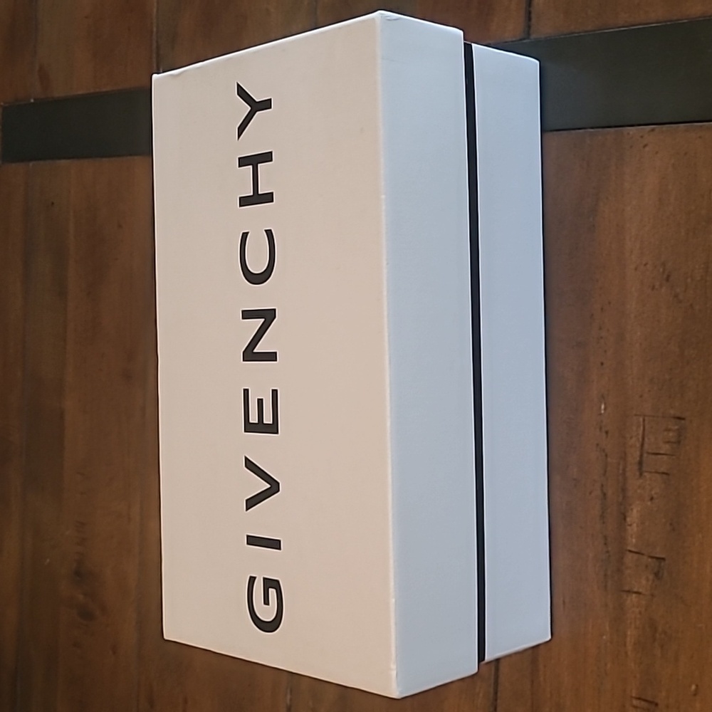 Givenchy shoebox